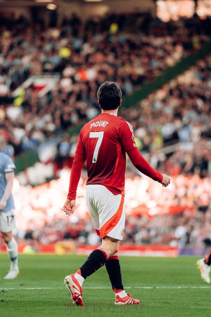 芒特:我正接近巅峰状态,在曼联表现出色就有机会参加世界杯 芒特:我正接近巅峰状态,在曼联表现出色就有机会参加世界杯